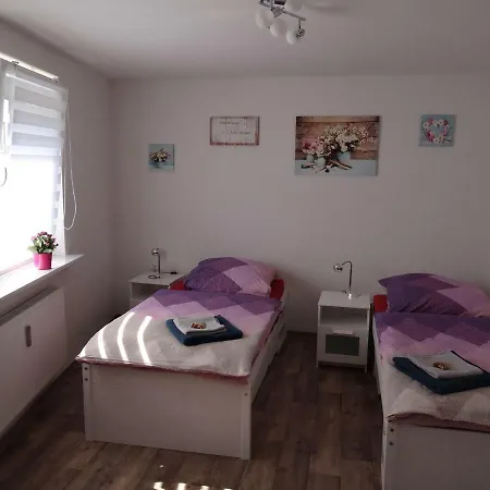 Unter Den Schloessern Bei Jena Apartment